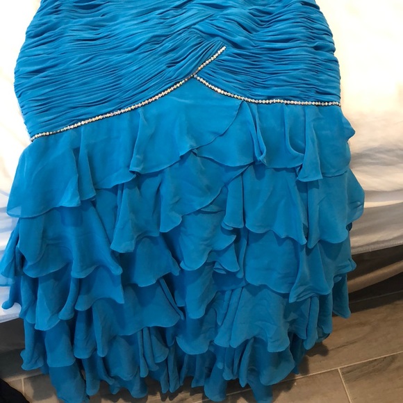 Prom or Pageant Gown - Picture 4 of 6
